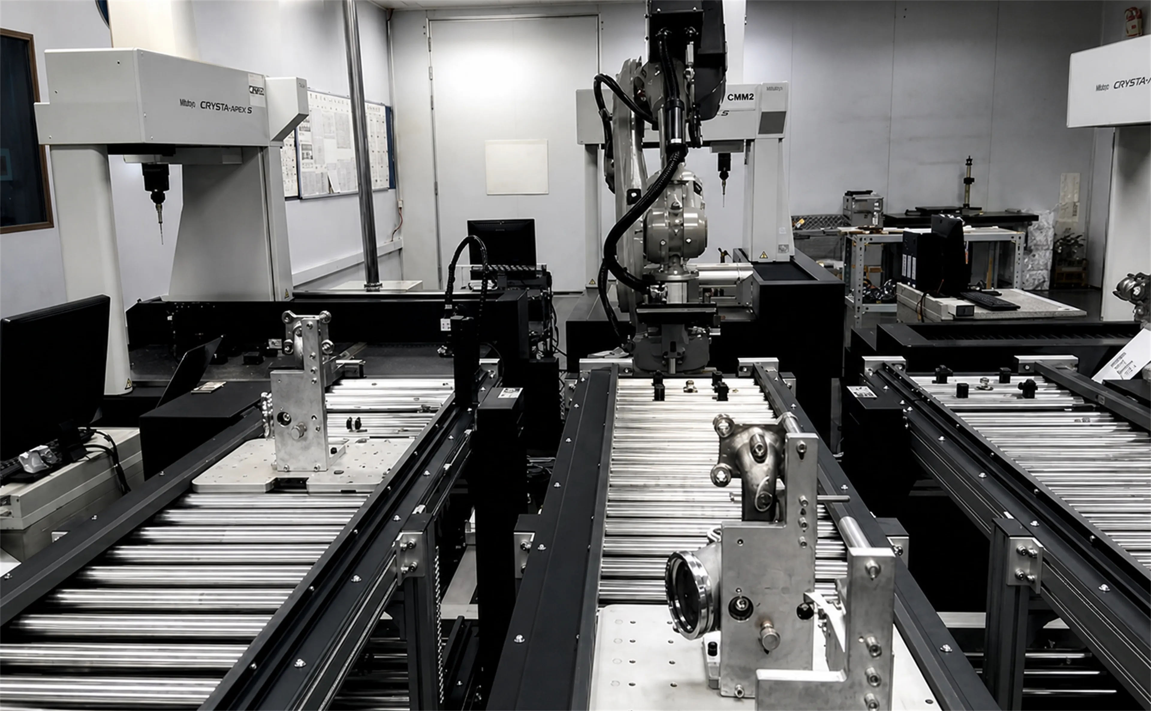 /images/auto/tending/measurement_robot_conveyor.webp